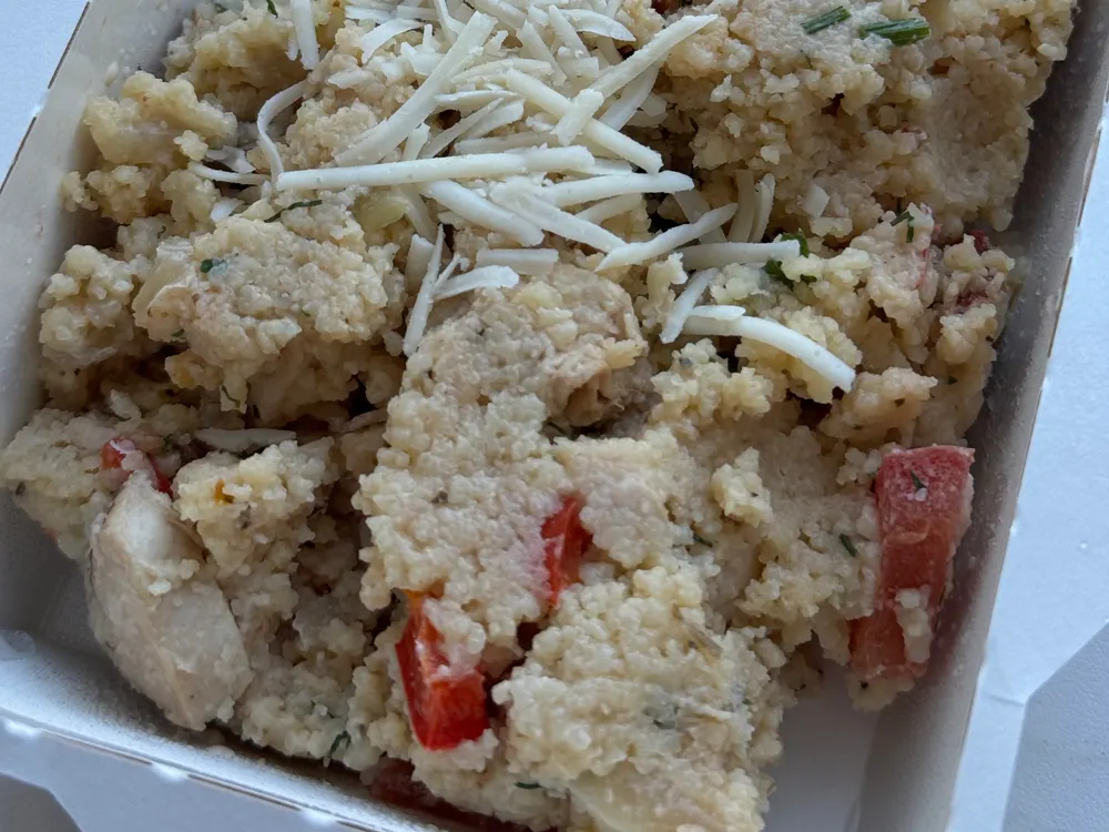 Кус-кус с томатами и куриной грудкой